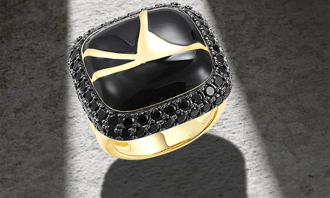 Ebon Elegance Ring